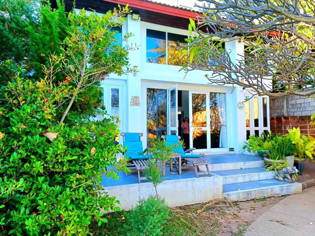 Dar's Haven Cha-Am Villa Buitenkant foto